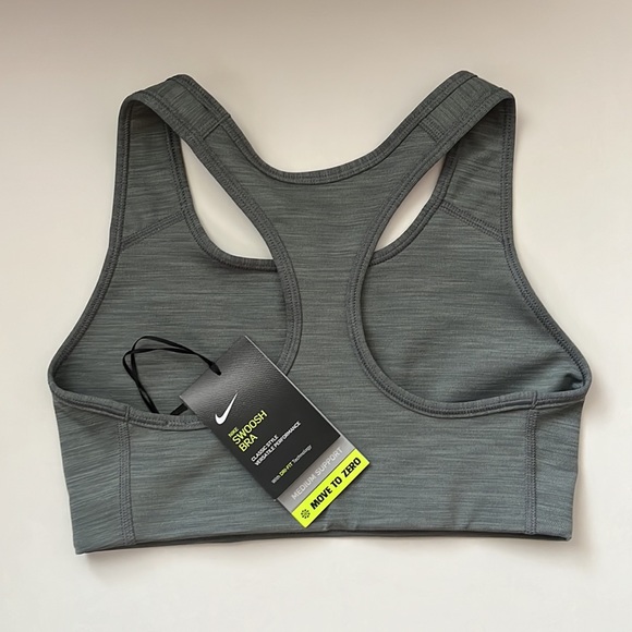 Nike Swoosh Bra Classic Fit Women’s - Picture 2 of 5